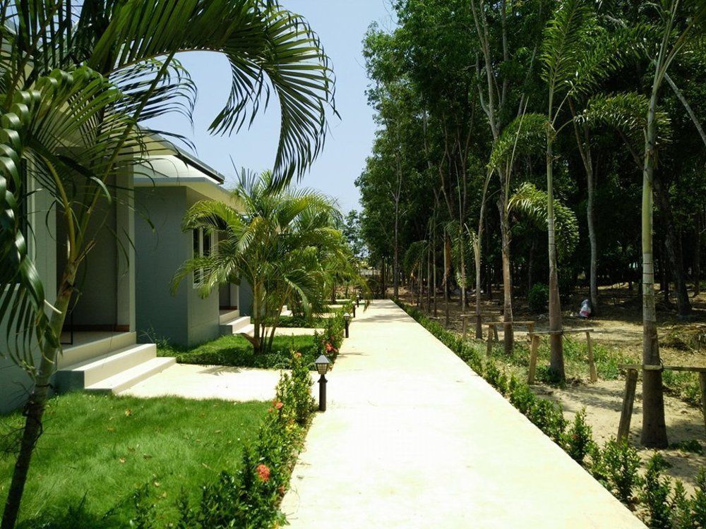 Saiyuan Garden Resort Rawai Exterior photo